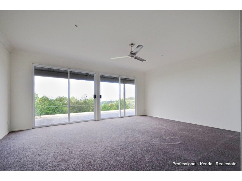 30 Justin Ave, Tamborine Mountain QLD 4272