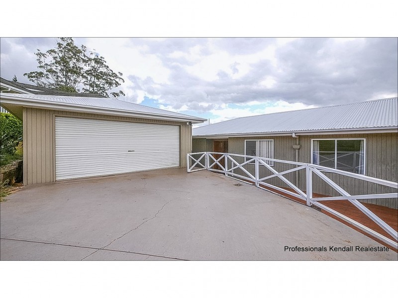 30 Justin Ave, Tamborine Mountain QLD 4272