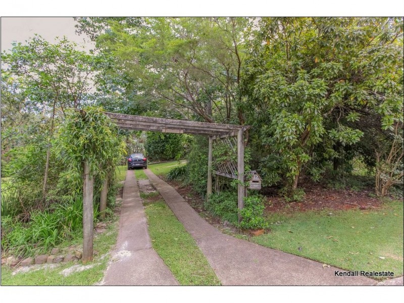 12 Kamet Court, Tamborine Mountain QLD 4272