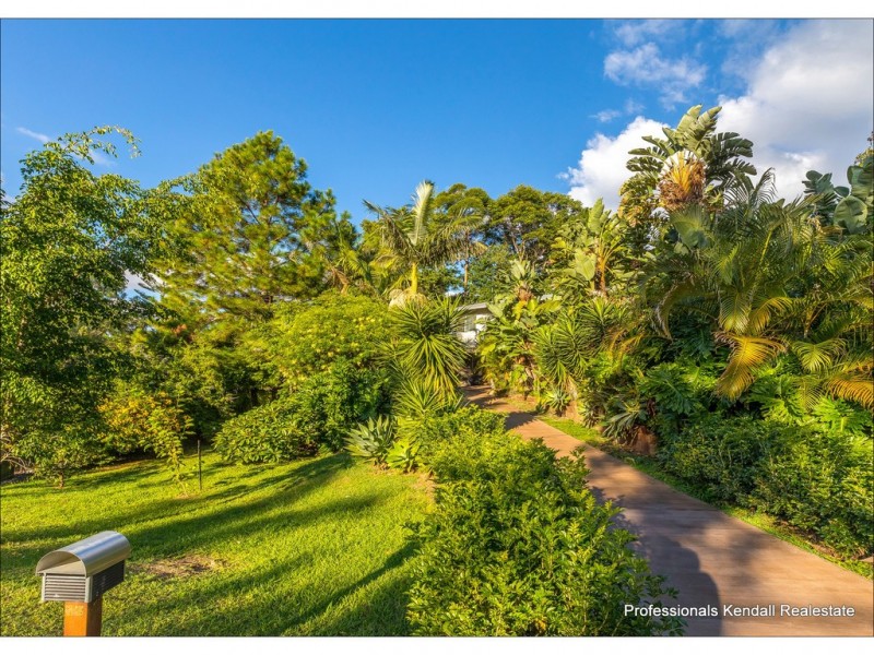 13 Teton Court, Tamborine Mountain QLD 4272