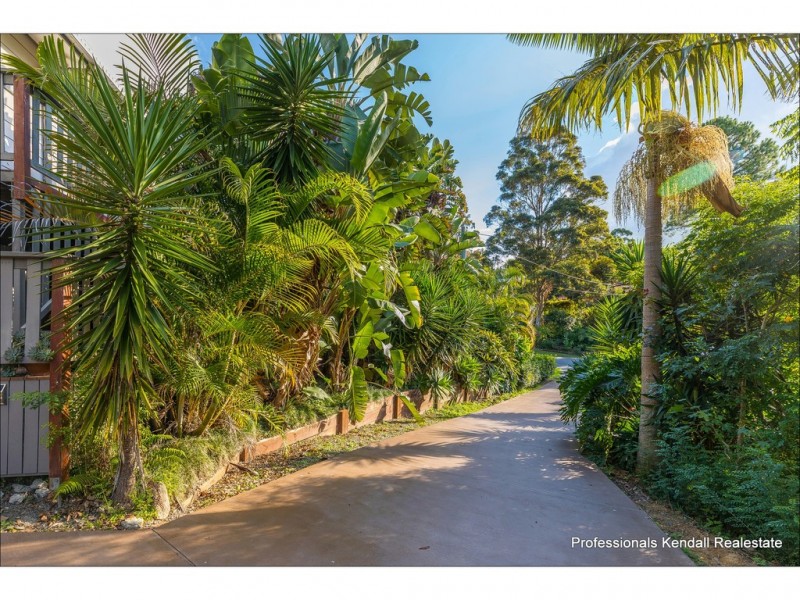 13 Teton Court, Tamborine Mountain QLD 4272