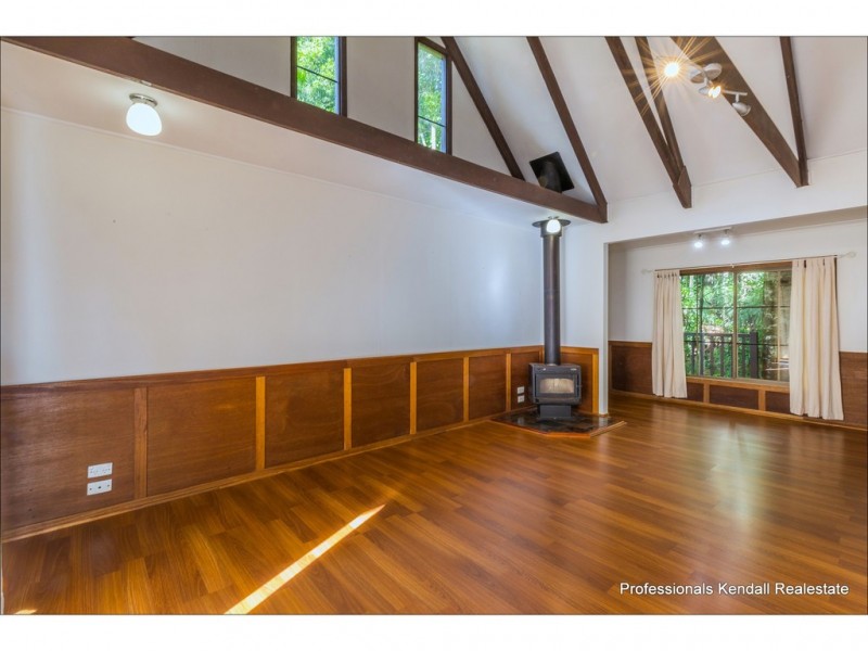 1 Dapsang Drive, Tamborine Mountain QLD 4272