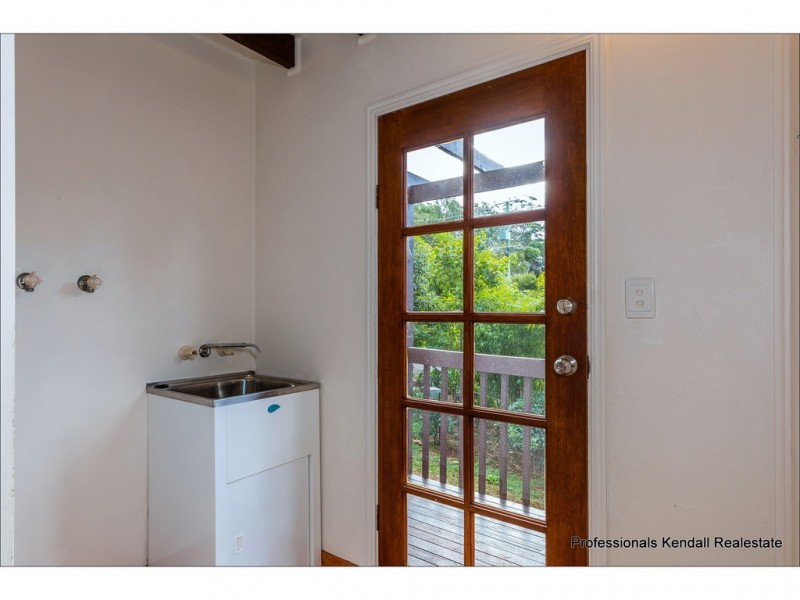 1 Dapsang Drive, Tamborine Mountain QLD 4272