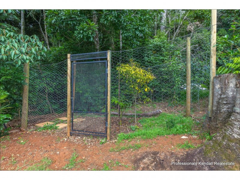 1 Dapsang Drive, Tamborine Mountain QLD 4272