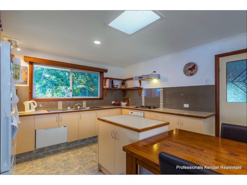 212 Beacon Road, Tamborine Mountain QLD 4272