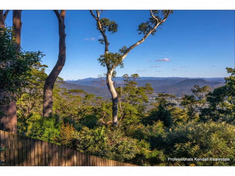 212 Beacon Road, Tamborine Mountain QLD 4272