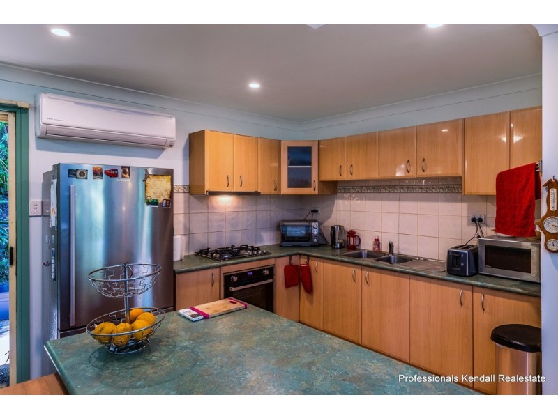 13 Kamet Court, Tamborine Mountain QLD 4272