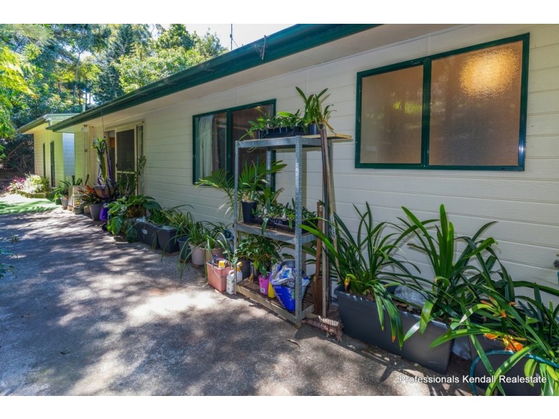 13 Kamet Court, Tamborine Mountain QLD 4272