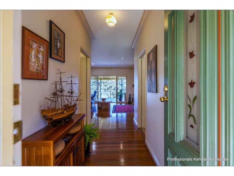 238 Beacon Road, Tamborine Mountain QLD 4272