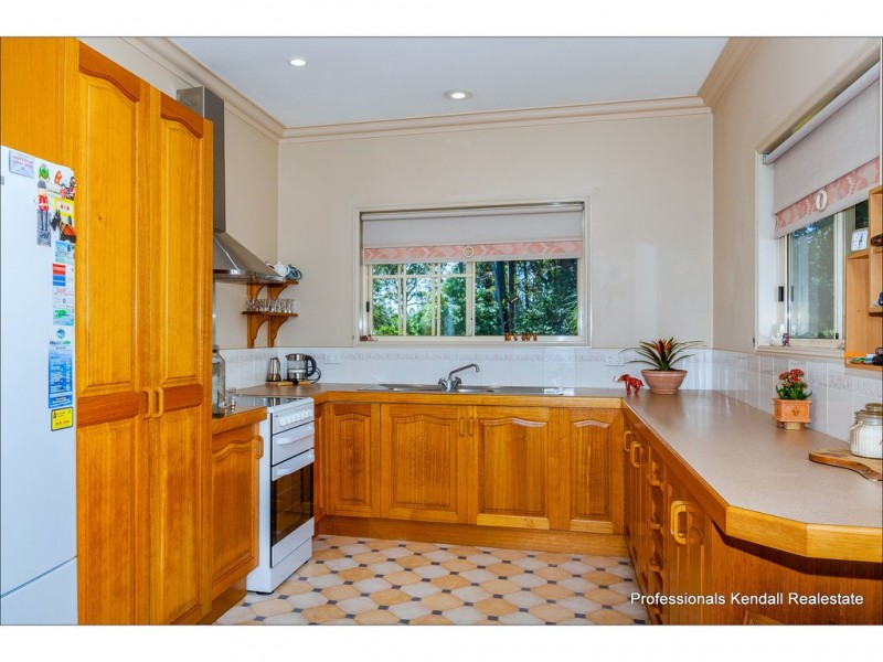 238 Beacon Road, Tamborine Mountain QLD 4272