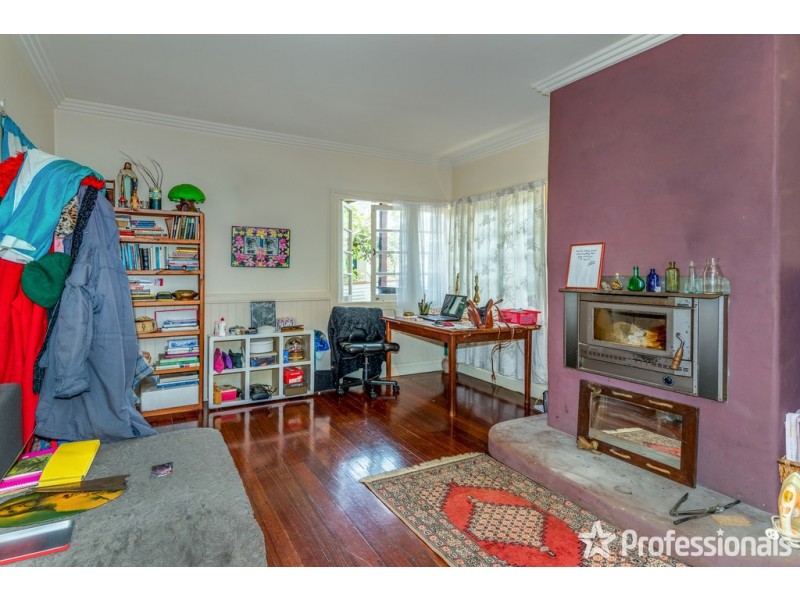 25 Main Street, Tamborine Mountain QLD 4272