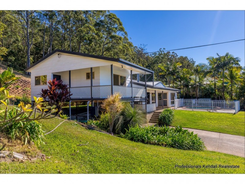 30 Flores Court, Tamborine Mountain QLD 4272