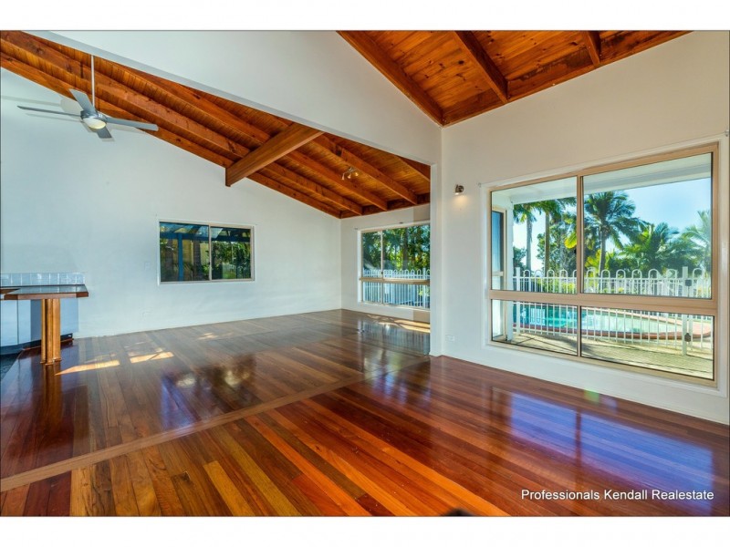 30 Flores Court, Tamborine Mountain QLD 4272