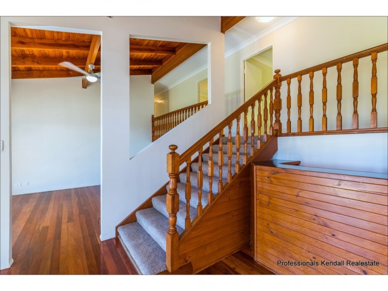 30 Flores Court, Tamborine Mountain QLD 4272