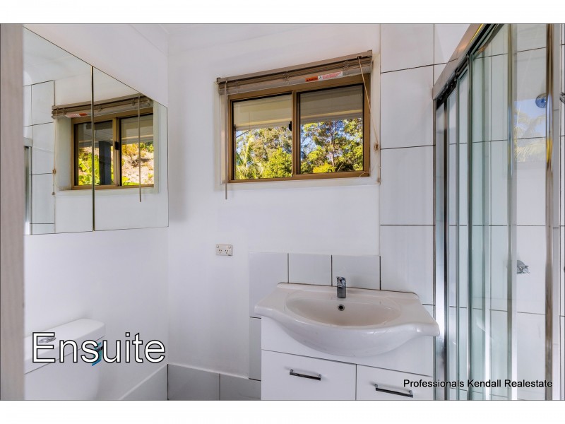 30 Flores Court, Tamborine Mountain QLD 4272