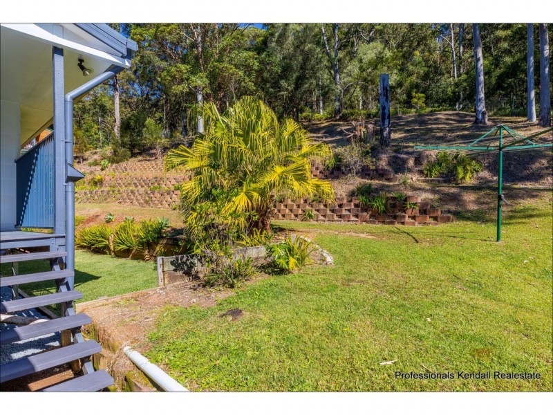 30 Flores Court, Tamborine Mountain QLD 4272