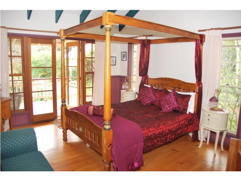 25 Eagle Heights Rd, Eagle Heights QLD 4271