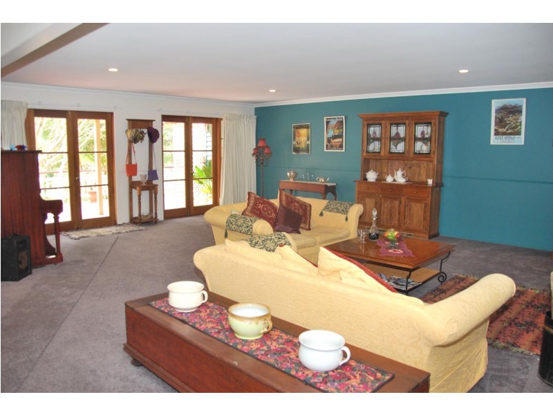 25 Eagle Heights Rd, Eagle Heights QLD 4271