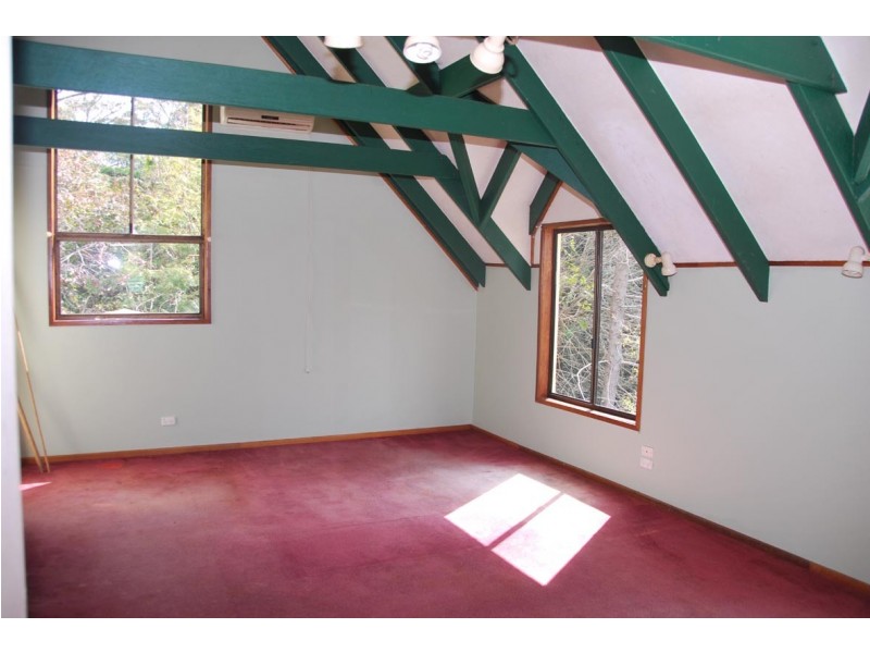 25 Eagle Heights Rd, Eagle Heights QLD 4271