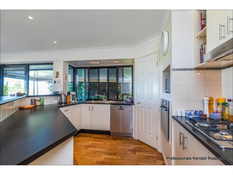 108-110 Munstervale Road, Tamborine QLD 4270