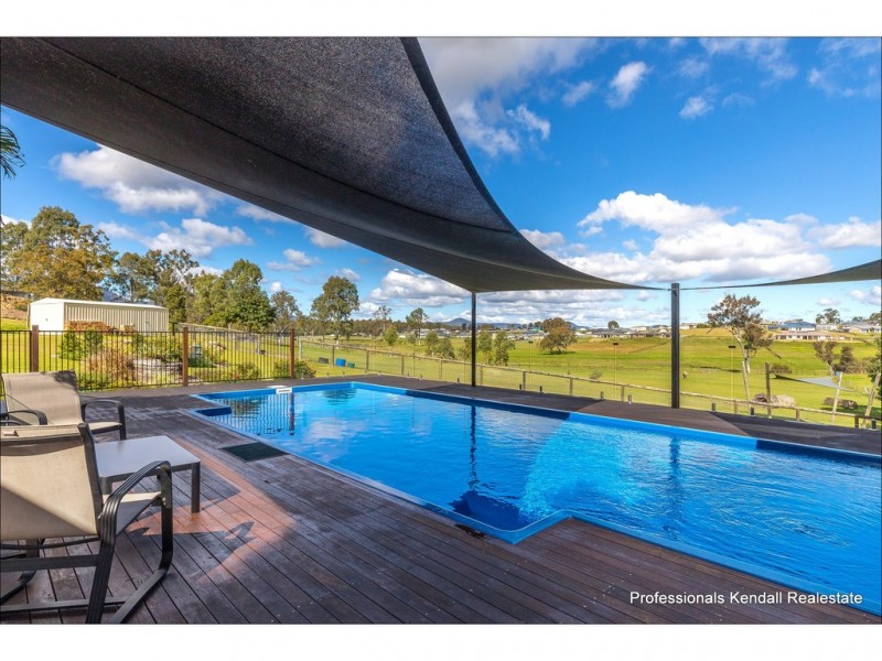 108-110 Munstervale Road, Tamborine QLD 4270