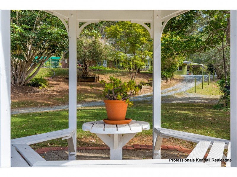 11-15 Curio Court, Tamborine QLD 4270