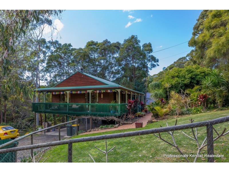 11 Rainer Drive, Tamborine Mountain QLD 4272