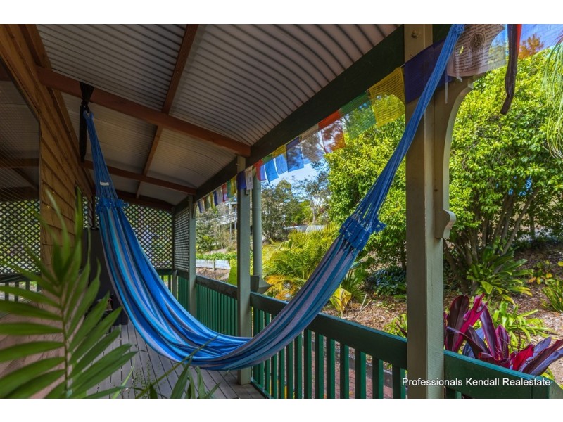 11 Rainer Drive, Tamborine Mountain QLD 4272