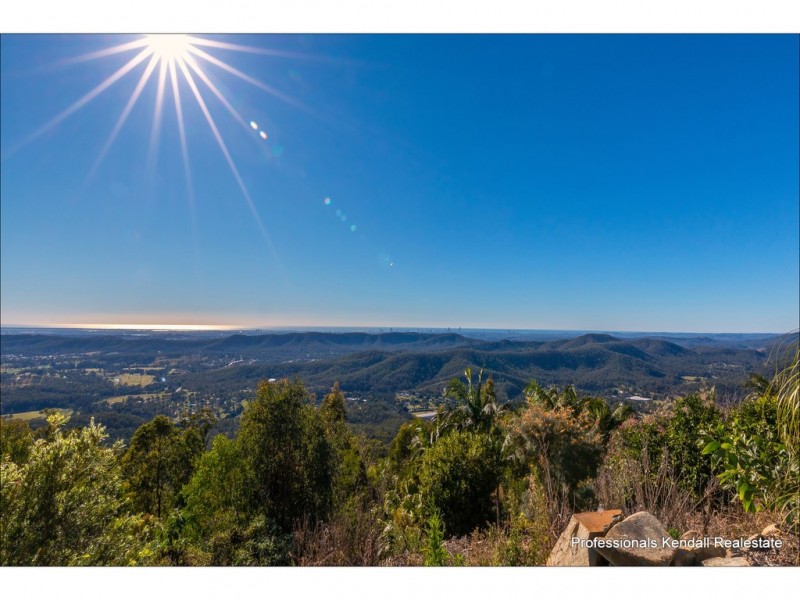 20 Wildflower Court, Clagiraba QLD 4211