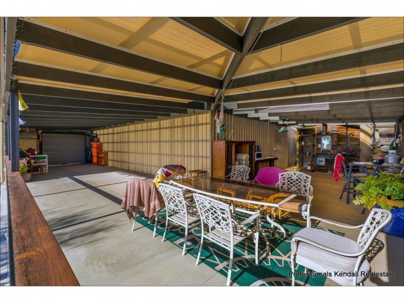 20 Wildflower Court, Clagiraba QLD 4211