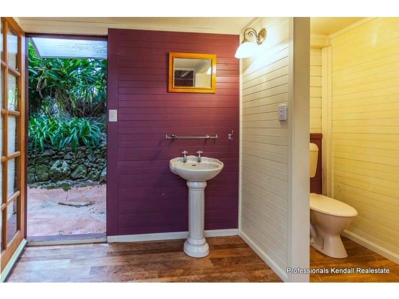 16 Ocean View Parade, Tamborine Mountain QLD 4272