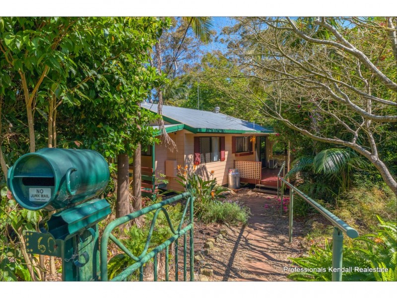 60 Kinabalu Drive, Tamborine Mountain QLD 4272