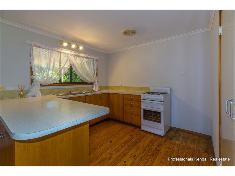 60 Kinabalu Drive, Tamborine Mountain QLD 4272