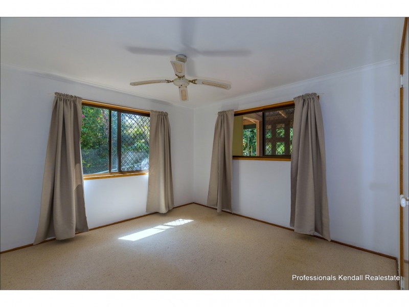 60 Kinabalu Drive, Tamborine Mountain QLD 4272