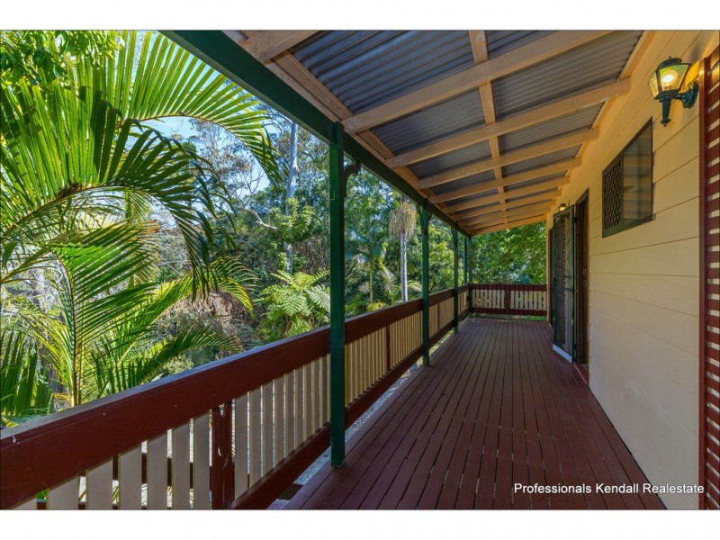 60 Kinabalu Drive, Tamborine Mountain QLD 4272