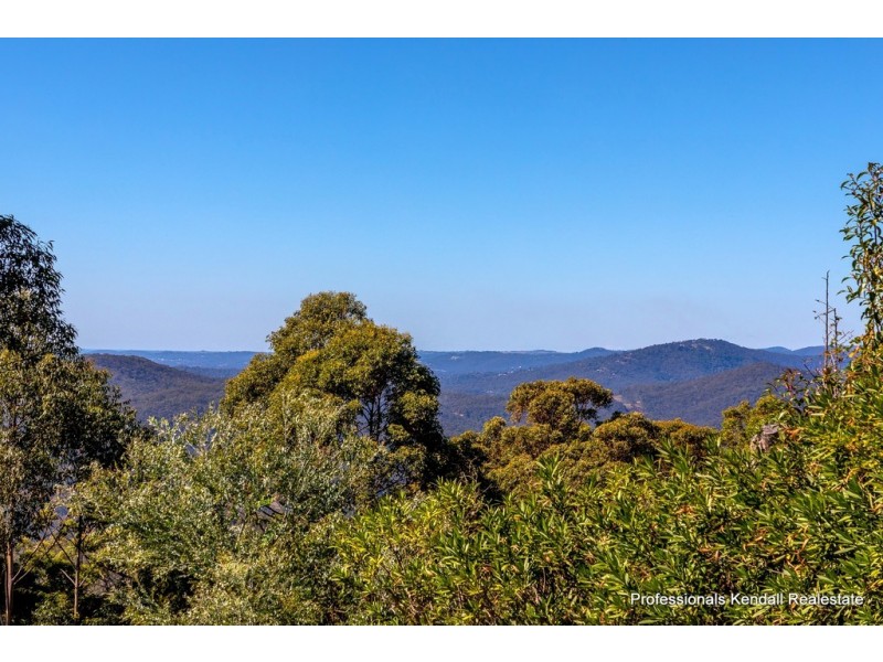 612 Henri Robert Drive, Tamborine Mountain QLD 4272