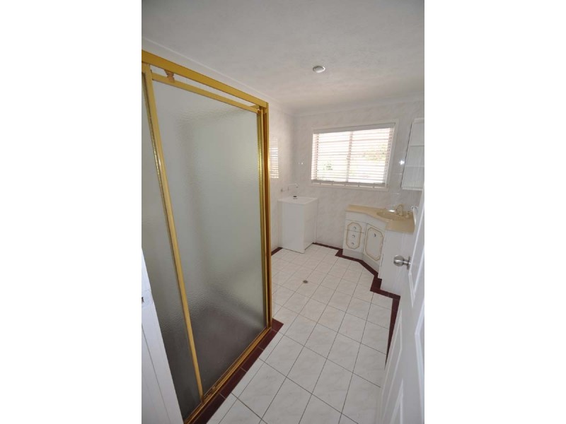 69 Magnetic Drive, Eagle Heights QLD 4271