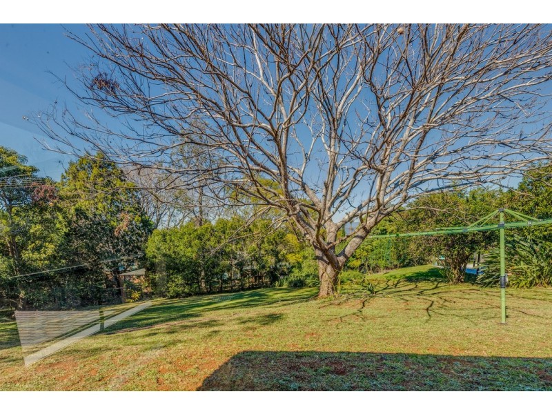 26 Jenyns Road, Tamborine Mountain QLD 4272