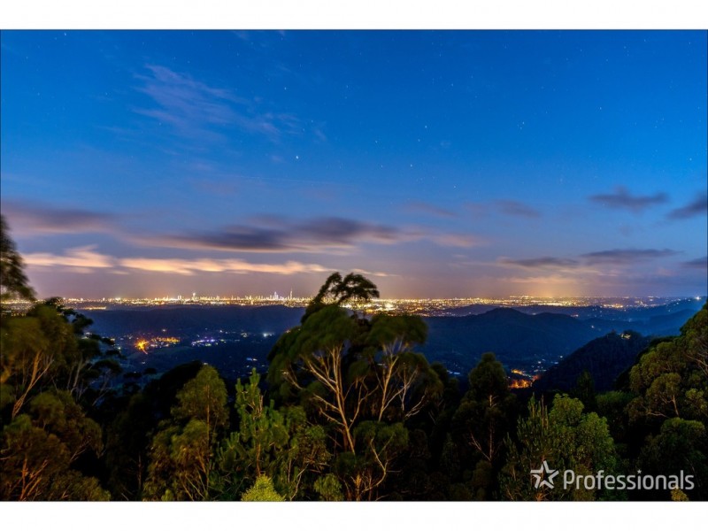 111 Guanaba Road, Tamborine Mountain QLD 4272