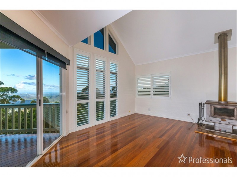 111 Guanaba Road, Tamborine Mountain QLD 4272