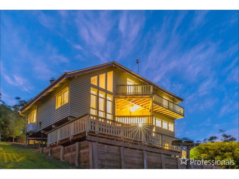 111 Guanaba Road, Tamborine Mountain QLD 4272