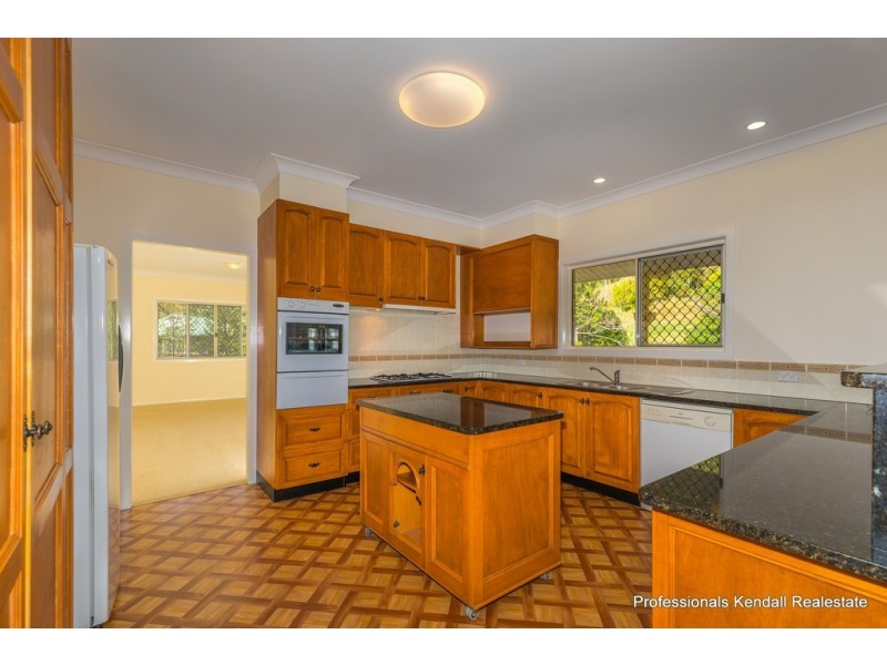 541 Henri Robert Drive, Tamborine Mountain QLD 4272