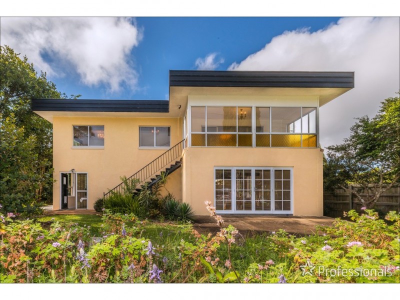 1 Manitzky Road, Tamborine Mountain QLD 4272