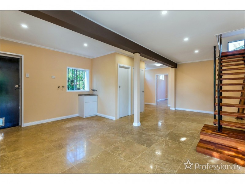 1 Manitzky Road, Tamborine Mountain QLD 4272