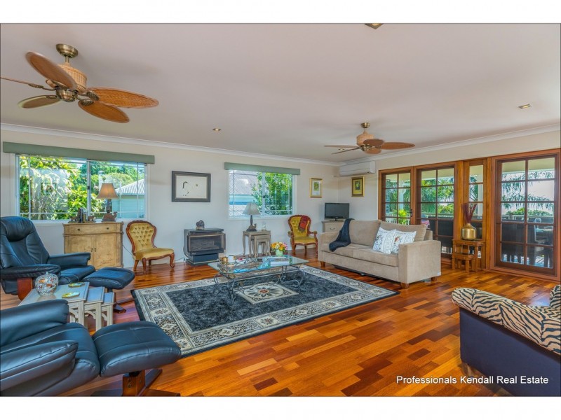 71 Coomera Gorge Drive, Tamborine Mountain QLD 4272