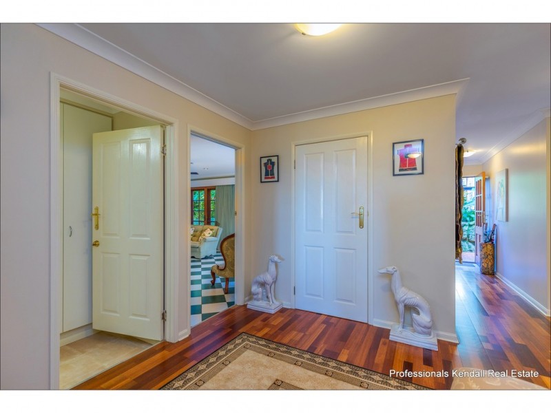 71 Coomera Gorge Drive, Tamborine Mountain QLD 4272