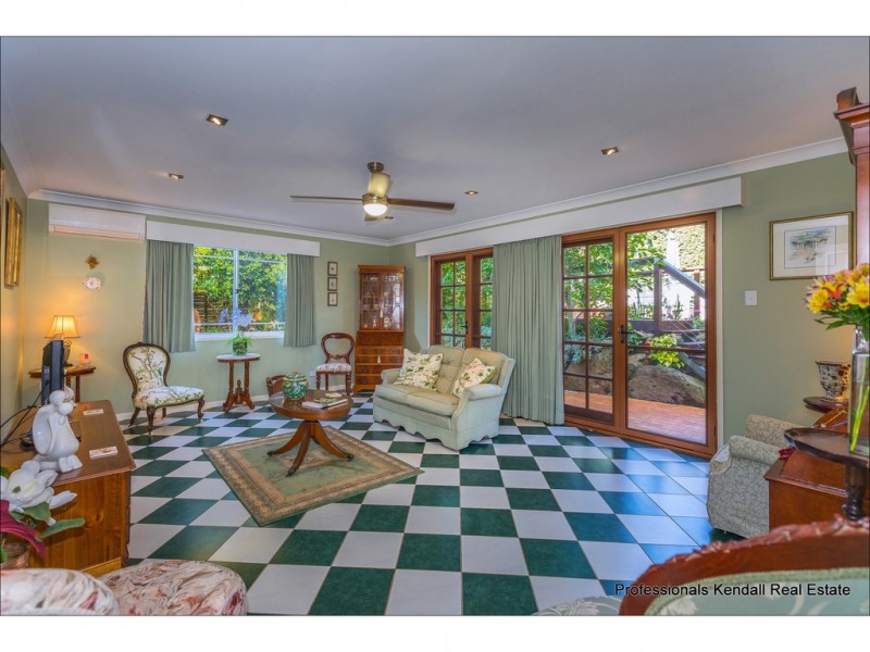 71 Coomera Gorge Drive, Tamborine Mountain QLD 4272