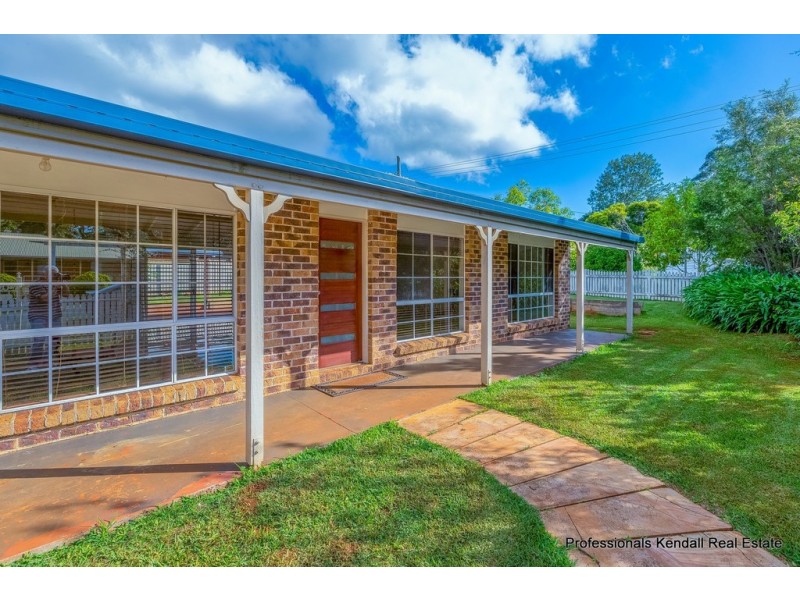 3 Cocos Street, Tamborine Mountain QLD 4272