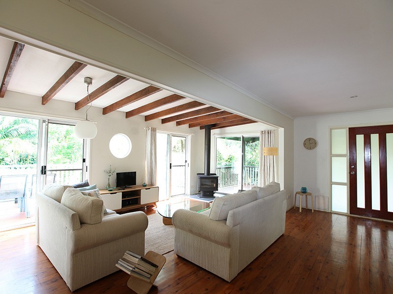 34 Kinabalu Drive, Tamborine Mountain QLD 4272
