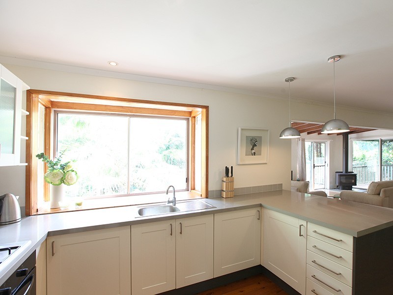 34 Kinabalu Drive, Tamborine Mountain QLD 4272